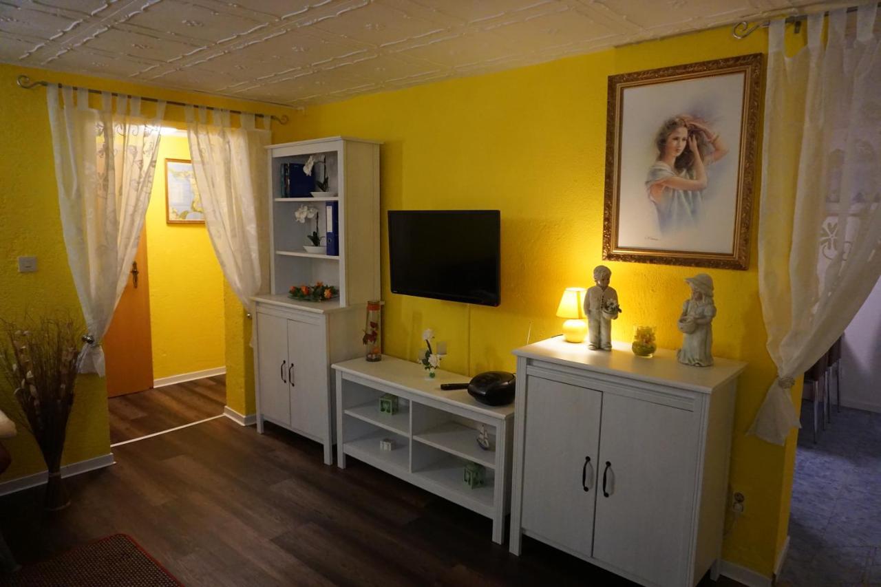 Appartement Haus Stricker à Sagard Extérieur photo