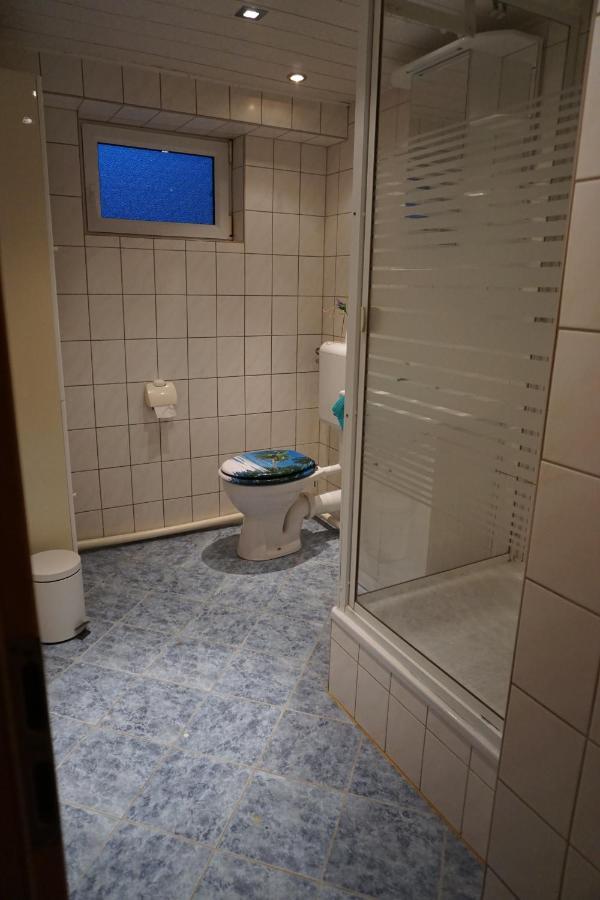 Appartement Haus Stricker à Sagard Extérieur photo