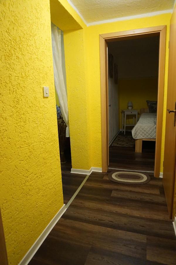 Appartement Haus Stricker à Sagard Extérieur photo
