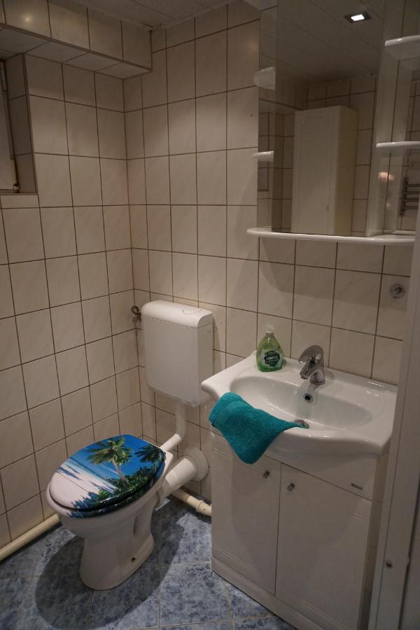 Appartement Haus Stricker à Sagard Extérieur photo