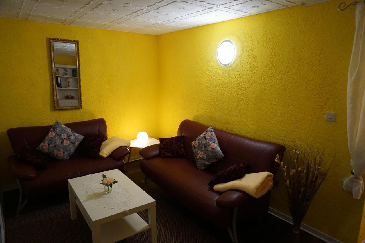 Appartement Haus Stricker à Sagard Extérieur photo