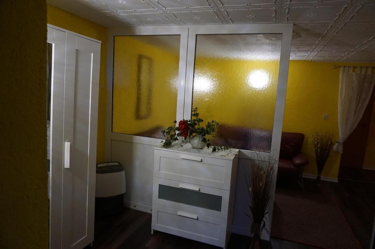 Appartement Haus Stricker à Sagard Extérieur photo