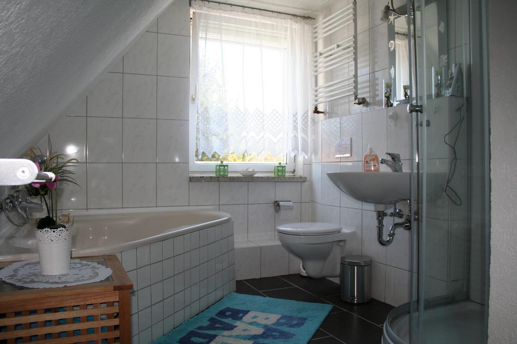 Appartement Haus Stricker à Sagard Chambre photo