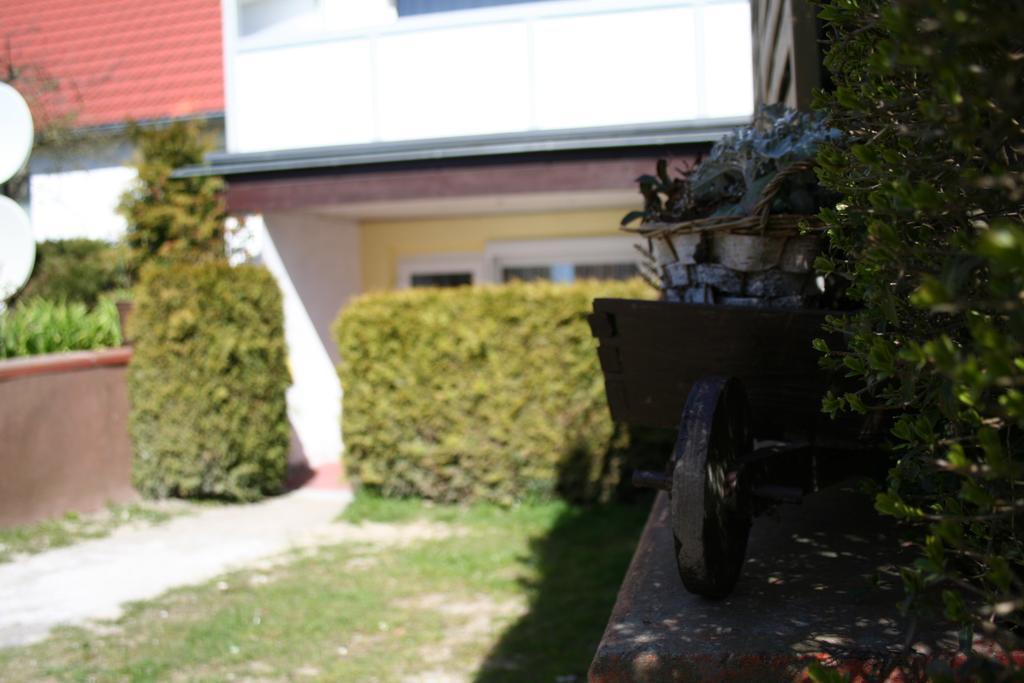 Appartement Haus Stricker à Sagard Chambre photo